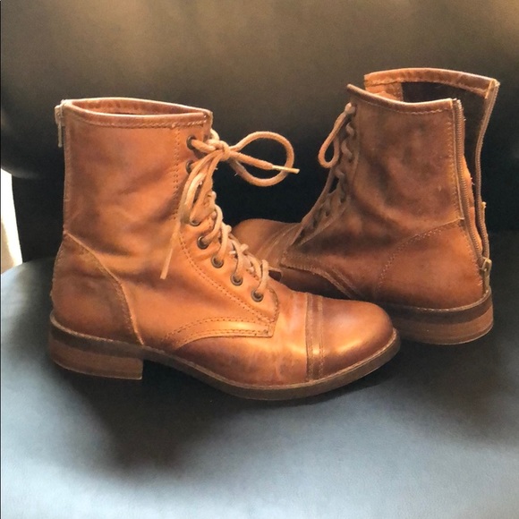 Steve Madden Shoes - Lace up Steve Madden leather boots